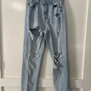 American Eagle Size 0 Regular Light Washed Distressed Ripped Jeans